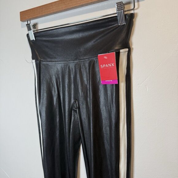 Spanx Faux Leather Stripe Leggings Size XS NWT Vegan - Picture 4 of 16